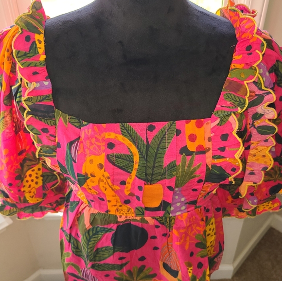 Farm Rio Pop Leopards Blouse Size Small NWT Valentine's Spring Beach Vacay - Picture 14 of 16